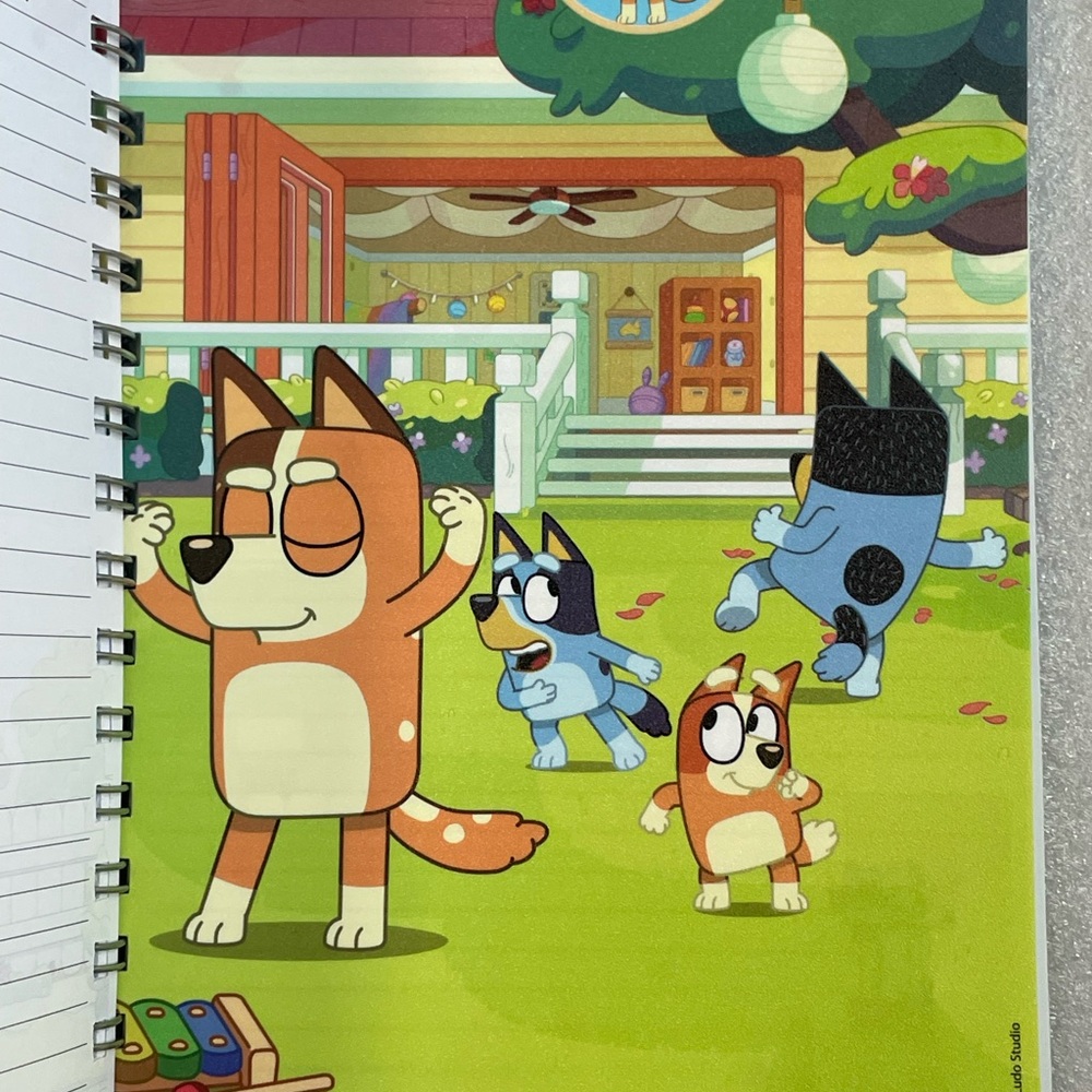 Bluey Family Notebook - Picture 2 of 8